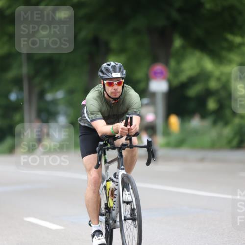 15.06.2025 - 7 Türme Triathlon Yannick Fuchs http://msf.ph/oto/7990145 15.06.2025 11:52:15 Radfahren 230, 298 meine-sportfotos.de