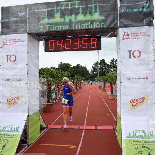 15.06.2025 - 7 Türme Triathlon Michael Strokosch http://msf.ph/oto/7990163 15.06.2025 14:23:58 Ziel 595, 861, 1038 meine-sportfotos.de