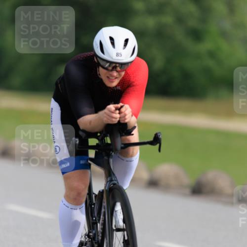 15.06.2025 - 27. Vierlanden-Triathlon H.Heesch http://msf.ph/oto/7990184 15.06.2025 09:46:09 Radfahren 51, 85 meine-sportfotos.de