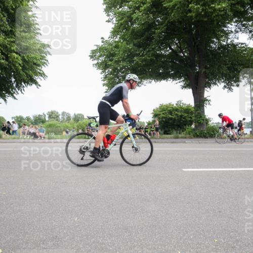 15.06.2025 - 7 Türme Triathlon Yannick Fuchs http://msf.ph/oto/7990186 15.06.2025 13:12:00 Radfahren 228, 230, 553, 928, 932 meine-sportfotos.de