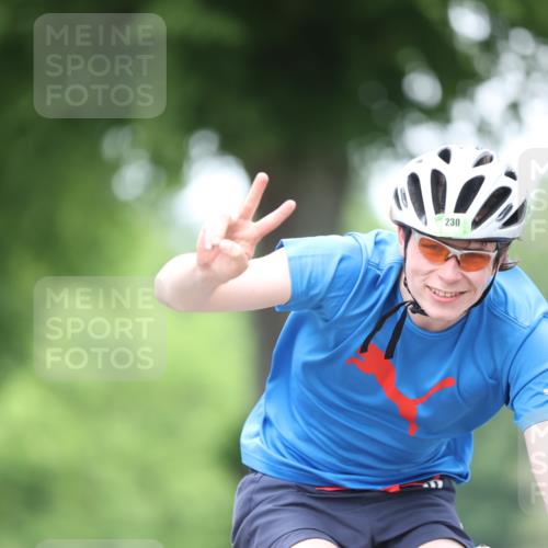 15.06.2025 - 7 Türme Triathlon Yannick Fuchs http://msf.ph/oto/7990254 15.06.2025 11:52:18 Radfahren 230, 298 meine-sportfotos.de