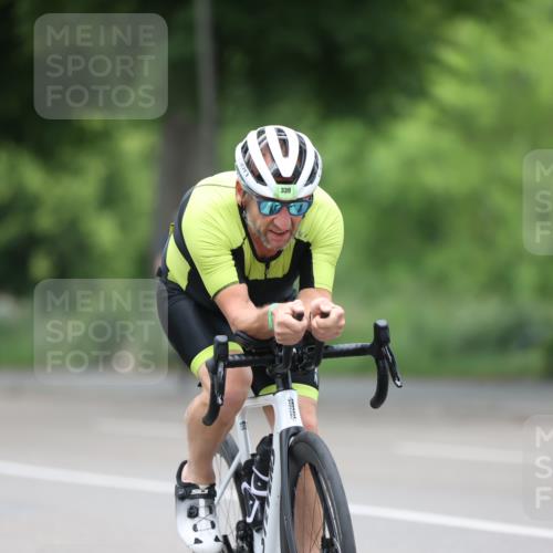15.06.2025 - 7 Türme Triathlon Yannick Fuchs http://msf.ph/oto/7990291 15.06.2025 11:52:38 Radfahren 339 meine-sportfotos.de