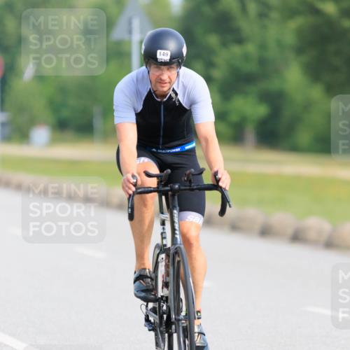 15.06.2025 - 27. Vierlanden-Triathlon H.Heesch http://msf.ph/oto/7990297 15.06.2025 09:46:48 Radfahren 36, 82, 126, 149, 182 meine-sportfotos.de
