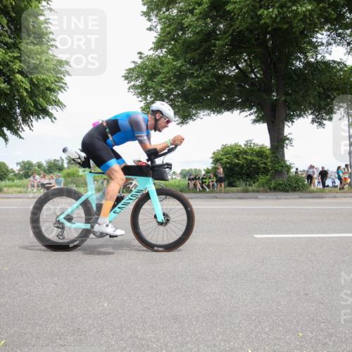 15.06.2025 - 7 Türme Triathlon Yannick Fuchs http://msf.ph/oto/7990325 15.06.2025 13:13:14 Radfahren 233, 243, 276, 304, 370, 381, 496, 517, 547, 711, 841, 1041 meine-sportfotos.de