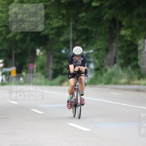 15.06.2025 - 7 Türme Triathlon Yannick Fuchs http://msf.ph/oto/7990356 15.06.2025 11:53:10 Radfahren 270, 305, 325 meine-sportfotos.de