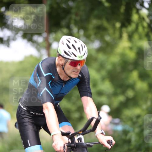 15.06.2025 - 7 Türme Triathlon Yannick Fuchs http://msf.ph/oto/7990378 15.06.2025 13:03:46 Radfahren 218, 250, 409, 516, 619, 1103 meine-sportfotos.de