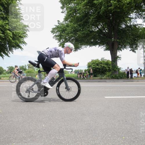 15.06.2025 - 7 Türme Triathlon Yannick Fuchs http://msf.ph/oto/7990430 15.06.2025 13:14:07 Radfahren 213, 258, 263, 418, 439, 459, 501, 722, 761, 809, 1026, 1184 meine-sportfotos.de