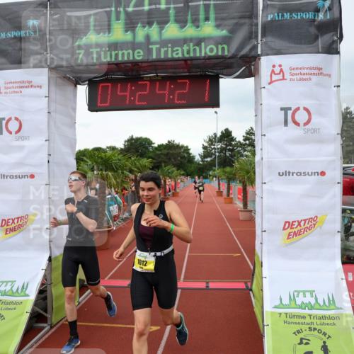 15.06.2025 - 7 Türme Triathlon Michael Strokosch http://msf.ph/oto/7990435 15.06.2025 14:24:21 Ziel 436, 822, 1002, 1012 meine-sportfotos.de