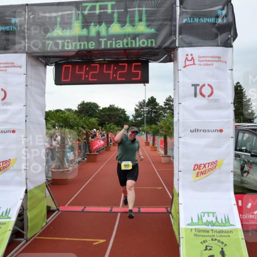 15.06.2025 - 7 Türme Triathlon Michael Strokosch http://msf.ph/oto/7990496 15.06.2025 14:24:25 Ziel 198, 436, 1002, 1012 meine-sportfotos.de