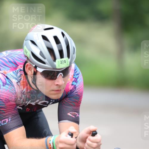 15.06.2025 - 7 Türme Triathlon Yannick Fuchs http://msf.ph/oto/7990547 15.06.2025 11:54:27 Radfahren  meine-sportfotos.de