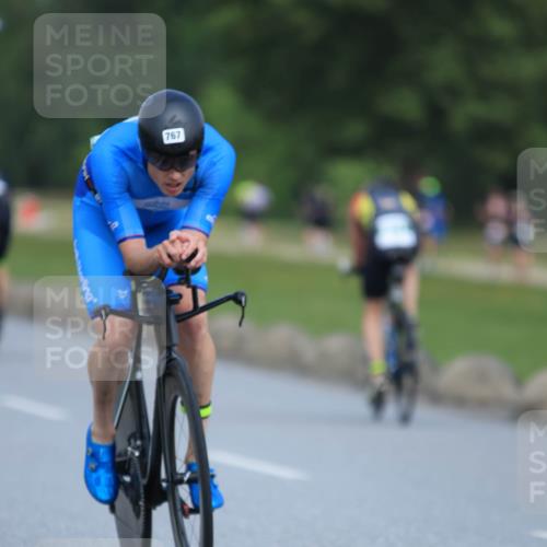 21.06.2025 - 27. Vierlanden-Triathlon H.Heesch http://msf.ph/oto/7990598 15.06.2025 11:52:19 Radfahren 720, 767, 805, 861, 951 meine-sportfotos.de