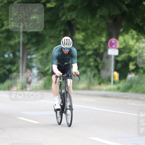 15.06.2025 - 7 Türme Triathlon Yannick Fuchs http://msf.ph/oto/7990656 15.06.2025 11:54:51 Radfahren 305 meine-sportfotos.de