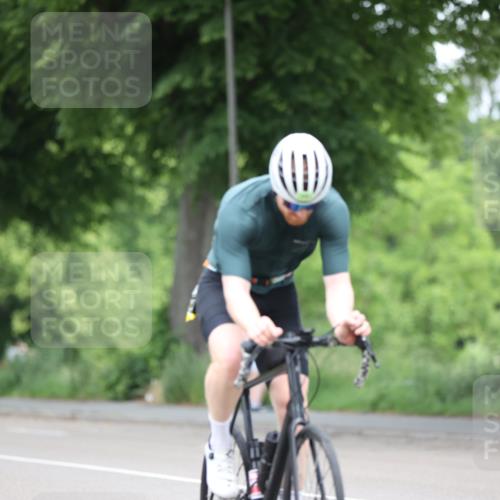 15.06.2025 - 7 Türme Triathlon Yannick Fuchs http://msf.ph/oto/7990682 15.06.2025 11:54:52 Radfahren 305 meine-sportfotos.de