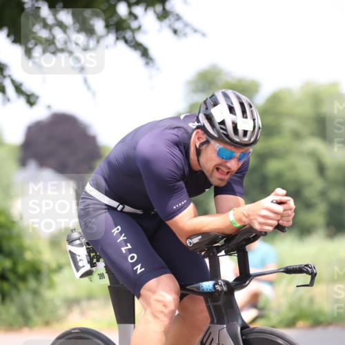 15.06.2025 - 7 Türme Triathlon Yannick Fuchs http://msf.ph/oto/7990688 15.06.2025 13:03:55 Radfahren 250, 303, 364, 432, 457, 1127, 1186 meine-sportfotos.de