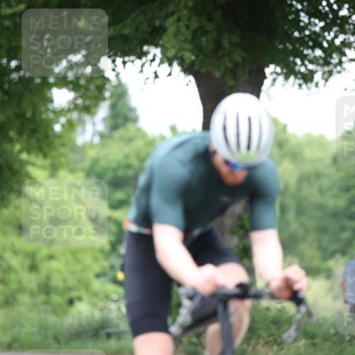 15.06.2025 - 7 Türme Triathlon Yannick Fuchs http://msf.ph/oto/7990695 15.06.2025 11:54:52 Radfahren 305 meine-sportfotos.de
