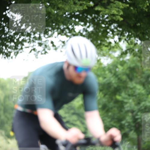 15.06.2025 - 7 Türme Triathlon Yannick Fuchs http://msf.ph/oto/7990700 15.06.2025 11:54:52 Radfahren 305 meine-sportfotos.de