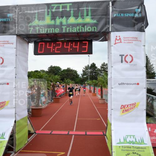 15.06.2025 - 7 Türme Triathlon Michael Strokosch http://msf.ph/oto/7990718 15.06.2025 14:24:43 Ziel 575, 764, 1046, 1080 meine-sportfotos.de