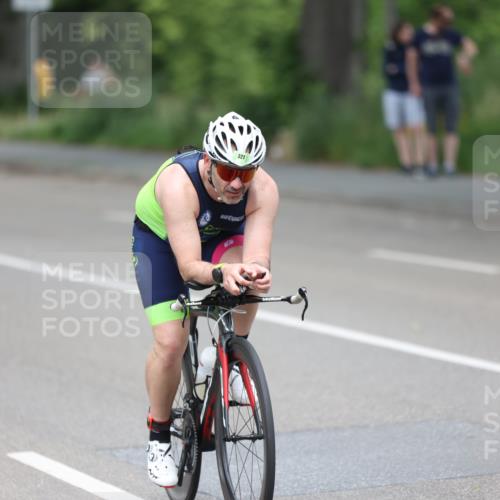 15.06.2025 - 7 Türme Triathlon Yannick Fuchs http://msf.ph/oto/7990726 15.06.2025 11:55:09 Radfahren 321 meine-sportfotos.de