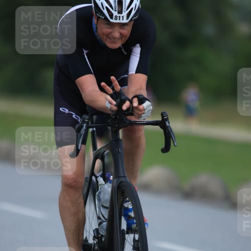 21.06.2025 - 27. Vierlanden-Triathlon H.Heesch http://msf.ph/oto/7990733 15.06.2025 11:53:05 Radfahren 687, 811, 921, 934 meine-sportfotos.de