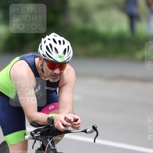 15.06.2025 - 7 Türme Triathlon Yannick Fuchs http://msf.ph/oto/7990747 15.06.2025 11:55:10 Radfahren 321 meine-sportfotos.de