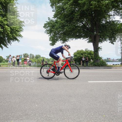 15.06.2025 - 7 Türme Triathlon Yannick Fuchs http://msf.ph/oto/7990773 15.06.2025 13:17:56 Radfahren 198, 556, 605, 645, 720, 796, 799, 829, 1009, 1046, 1125 meine-sportfotos.de