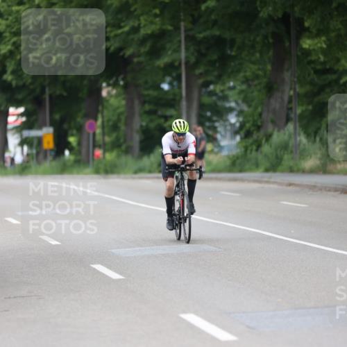 15.06.2025 - 7 Türme Triathlon Yannick Fuchs http://msf.ph/oto/7990775 15.06.2025 11:55:45 Radfahren 320 meine-sportfotos.de