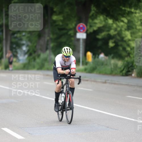 15.06.2025 - 7 Türme Triathlon Yannick Fuchs http://msf.ph/oto/7990801 15.06.2025 11:55:46 Radfahren 320 meine-sportfotos.de