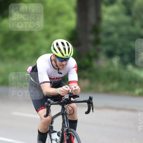 15.06.2025 - 7 Türme Triathlon Yannick Fuchs http://msf.ph/oto/7990812 15.06.2025 11:55:47 Radfahren 320 meine-sportfotos.de
