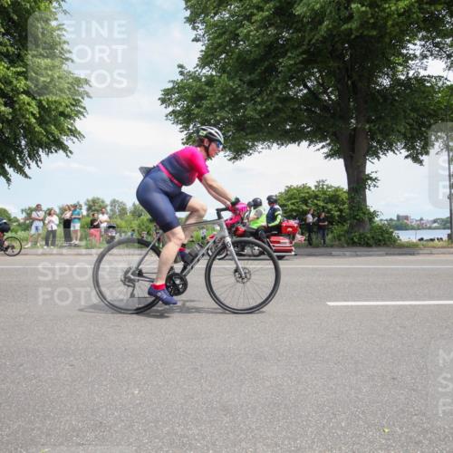 15.06.2025 - 7 Türme Triathlon Yannick Fuchs http://msf.ph/oto/7990815 15.06.2025 13:18:21 Radfahren 540, 728, 1013 meine-sportfotos.de