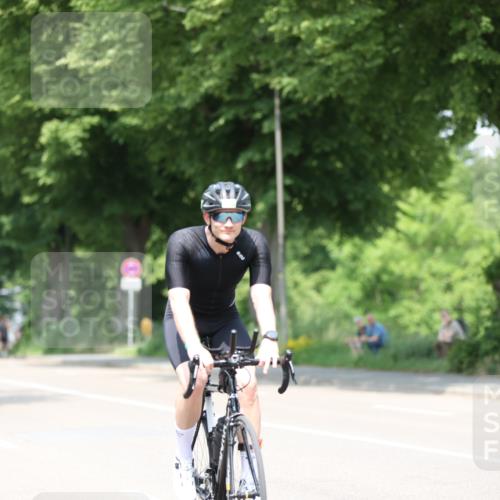 15.06.2025 - 7 Türme Triathlon Yannick Fuchs http://msf.ph/oto/7990820 15.06.2025 13:03:58 Radfahren 303, 364, 432, 1127, 1186 meine-sportfotos.de