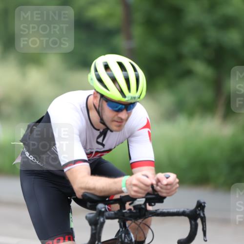15.06.2025 - 7 Türme Triathlon Yannick Fuchs http://msf.ph/oto/7990824 15.06.2025 11:55:48 Radfahren 320 meine-sportfotos.de