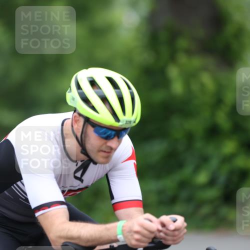 15.06.2025 - 7 Türme Triathlon Yannick Fuchs http://msf.ph/oto/7990830 15.06.2025 11:55:48 Radfahren 320 meine-sportfotos.de