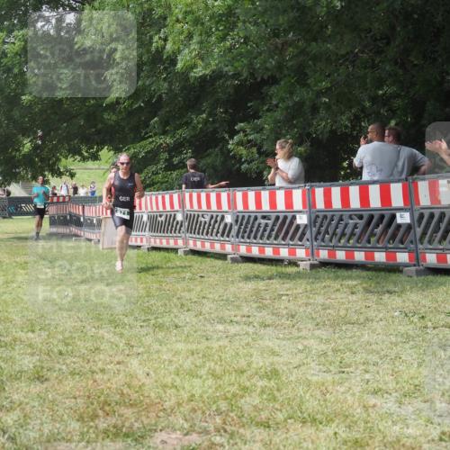 21.06.2025 - 27. Vierlanden-Triathlon KatJ http://msf.ph/oto/7990875 15.06.2025 12:30:40 Laufen  meine-sportfotos.de