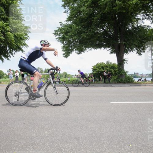 15.06.2025 - 7 Türme Triathlon Yannick Fuchs http://msf.ph/oto/7990890 15.06.2025 13:18:45 Radfahren 204, 223, 336, 412, 533, 679, 718, 810, 811, 863, 1015, 1035, 1040, 1191 meine-sportfotos.de