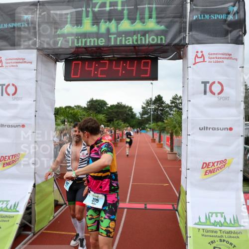 15.06.2025 - 7 Türme Triathlon Michael Strokosch http://msf.ph/oto/7990924 15.06.2025 14:24:48 Ziel 575, 764, 1021, 1046, 1080 meine-sportfotos.de
