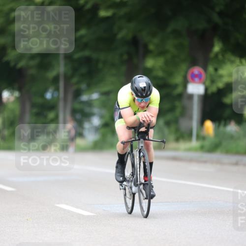 15.06.2025 - 7 Türme Triathlon Yannick Fuchs http://msf.ph/oto/7990934 15.06.2025 11:56:17 Radfahren 207 meine-sportfotos.de