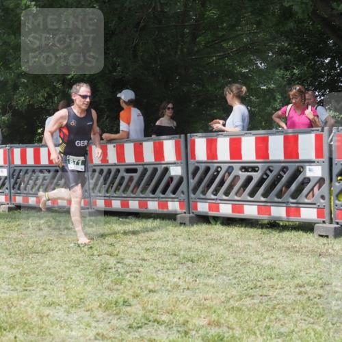 21.06.2025 - 27. Vierlanden-Triathlon KatJ http://msf.ph/oto/7990945 15.06.2025 12:30:42 Laufen  meine-sportfotos.de