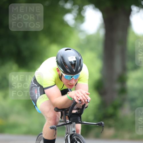 15.06.2025 - 7 Türme Triathlon Yannick Fuchs http://msf.ph/oto/7990955 15.06.2025 11:56:18 Radfahren 207 meine-sportfotos.de
