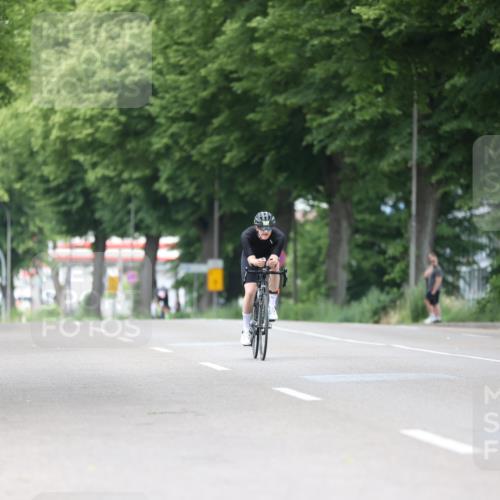 15.06.2025 - 7 Türme Triathlon Yannick Fuchs http://msf.ph/oto/7990973 15.06.2025 11:56:22 Radfahren 207, 303 meine-sportfotos.de