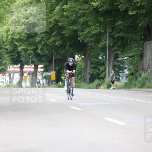 15.06.2025 - 7 Türme Triathlon Yannick Fuchs http://msf.ph/oto/7990980 15.06.2025 11:56:22 Radfahren 207, 303 meine-sportfotos.de