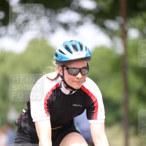 15.06.2025 - 7 Türme Triathlon Yannick Fuchs http://msf.ph/oto/7990985 15.06.2025 13:04:16 Radfahren 333, 421, 815, 875, 1059, 1063, 1088, 1097 meine-sportfotos.de