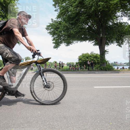 15.06.2025 - 7 Türme Triathlon Yannick Fuchs http://msf.ph/oto/7990993 15.06.2025 13:19:22 Radfahren 946, 1140 meine-sportfotos.de