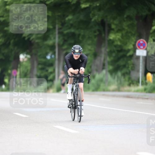 15.06.2025 - 7 Türme Triathlon Yannick Fuchs http://msf.ph/oto/7990996 15.06.2025 11:56:24 Radfahren 211, 303 meine-sportfotos.de