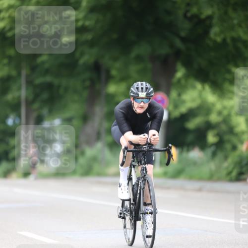 15.06.2025 - 7 Türme Triathlon Yannick Fuchs http://msf.ph/oto/7991006 15.06.2025 11:56:24 Radfahren 211, 303 meine-sportfotos.de