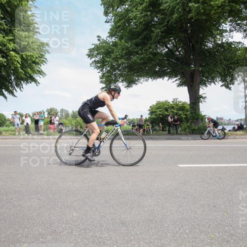 15.06.2025 - 7 Türme Triathlon Yannick Fuchs http://msf.ph/oto/7991009 15.06.2025 13:19:37 Radfahren 369, 484, 590, 965, 977, 1030, 1068, 1079 meine-sportfotos.de