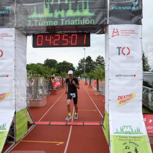15.06.2025 - 7 Türme Triathlon Michael Strokosch http://msf.ph/oto/7991074 15.06.2025 14:25:00 Ziel 390, 932 meine-sportfotos.de