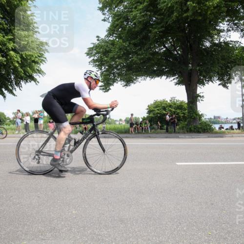 15.06.2025 - 7 Türme Triathlon Yannick Fuchs http://msf.ph/oto/7991079 15.06.2025 13:19:58 Radfahren 278, 497, 588, 656, 871 meine-sportfotos.de