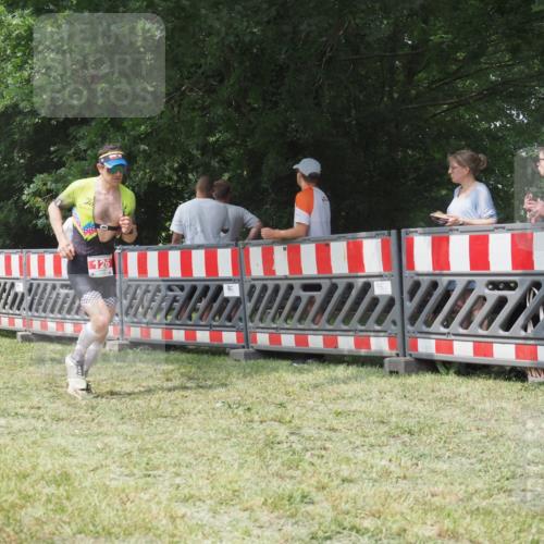 21.06.2025 - 27. Vierlanden-Triathlon KatJ http://msf.ph/oto/7991104 15.06.2025 12:30:55 Laufen  meine-sportfotos.de
