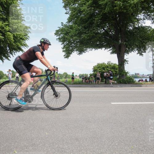 15.06.2025 - 7 Türme Triathlon Yannick Fuchs http://msf.ph/oto/7991108 15.06.2025 13:20:34 Radfahren 247, 356, 444, 491, 496, 610 meine-sportfotos.de