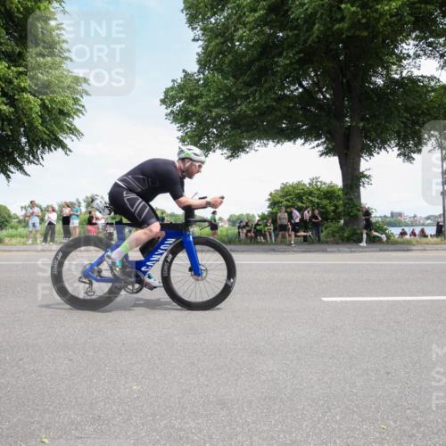 15.06.2025 - 7 Türme Triathlon Yannick Fuchs http://msf.ph/oto/7991167 15.06.2025 13:21:00 Radfahren 387, 466, 914 meine-sportfotos.de